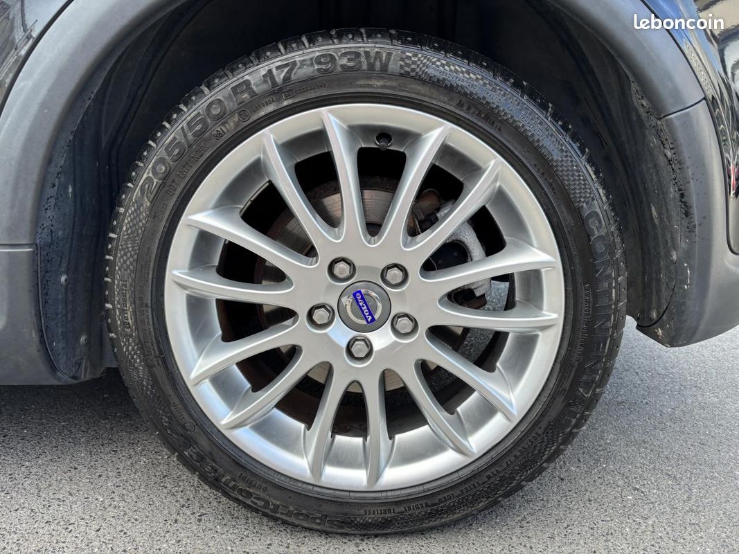 VOLVO C30 1.6D 110 ch Momentum (image 23)