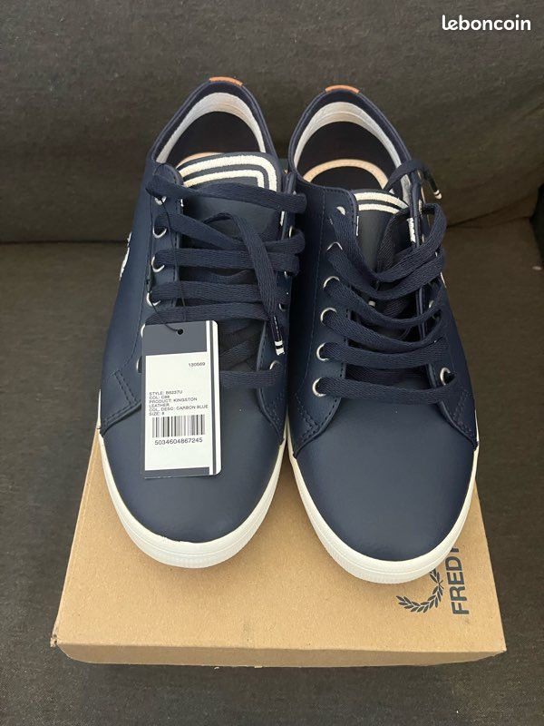 Chaussure Fred Perry taille 42 (image 3)