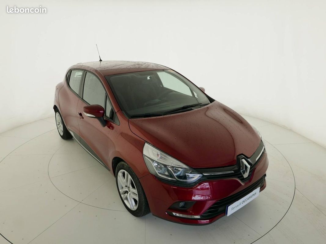 Renault Clio 0.9 TCe 75ch energy Business 5p Euro6c (image 20)