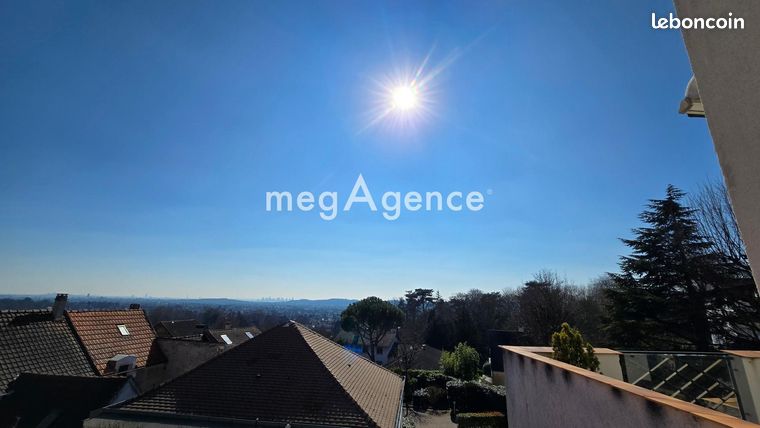 https://img.leboncoin.fr/api/v1/lbcpb1/images/97/e7/09/97e709117b788483b5275f879dde315679debbbb.jpg?rule=ad-image