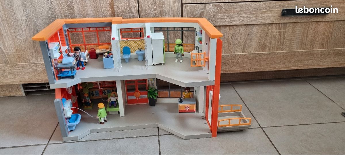 Hôpital playmobil (image 1)