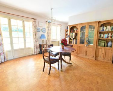 Maison 640 000 € - 200 m²