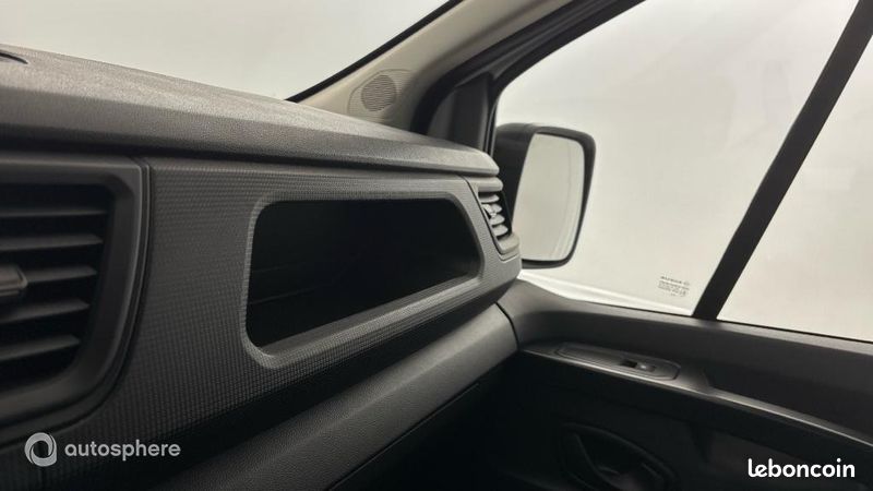 Renault Trafic Véhicule utilitaire ou Société L1H1 3T 2.0 Blue dCi 130ch Confort E6E (image 30)