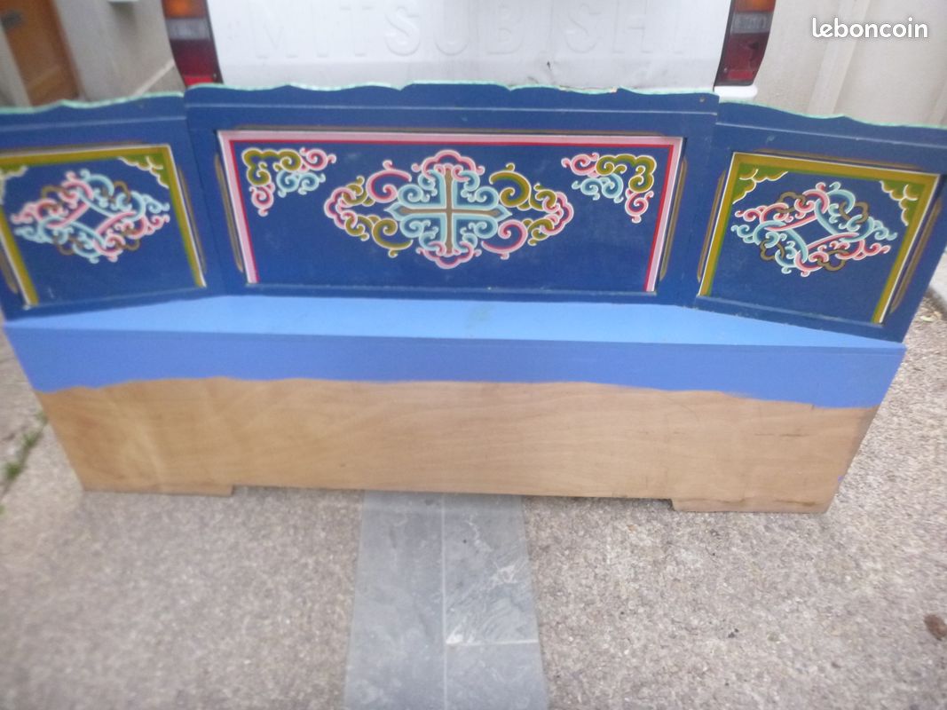 Lit peint motif mongol (image 1)