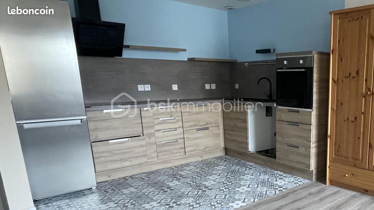 Maison 5 pièces 89 m² · à Saint-Alban-sur-Limagnole · 89 m² · 99 000 €