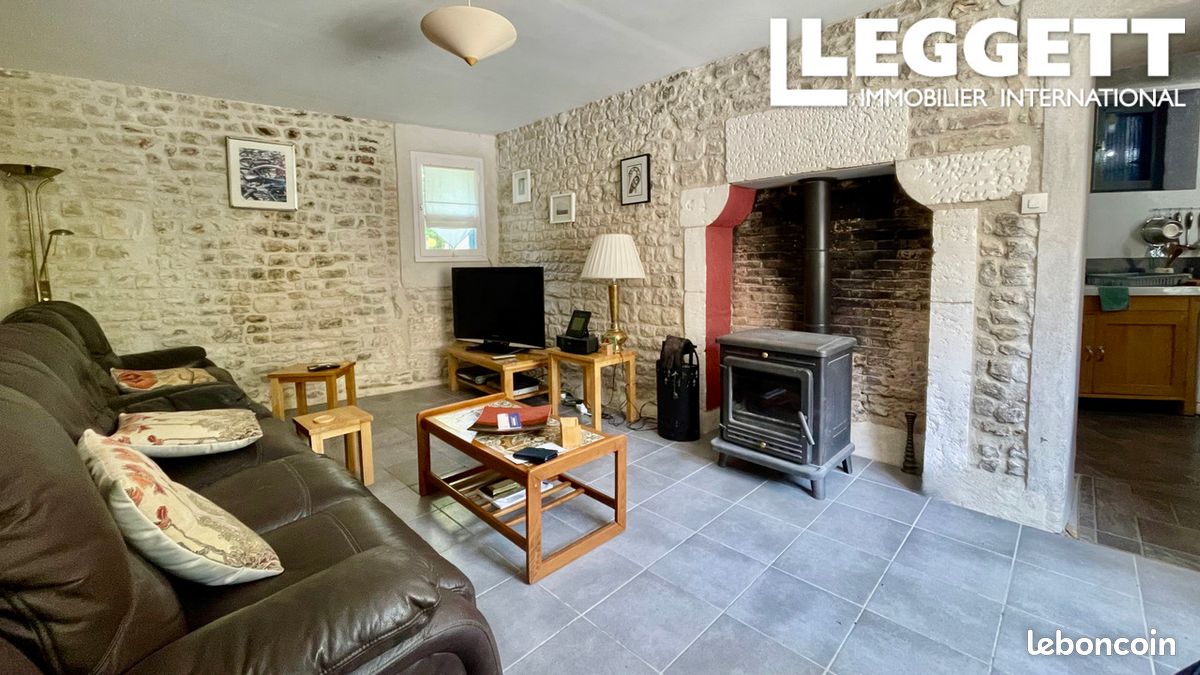 Maison 6 pièces 96 m² - La Chapelle 16140 (image principale 1)