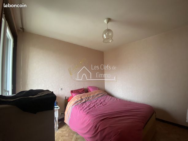 https://img.leboncoin.fr/api/v1/lbcpb1/images/97/eb/70/97eb70aa7ffaef4822d6a7f4a8556157542214aa.jpg?rule=ad-image