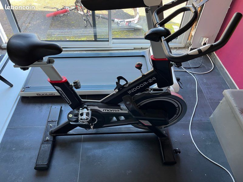 Vélo intérieur de course Moma (image 1)