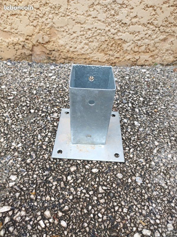 Base de poteaux galva 7x7 (image 1)