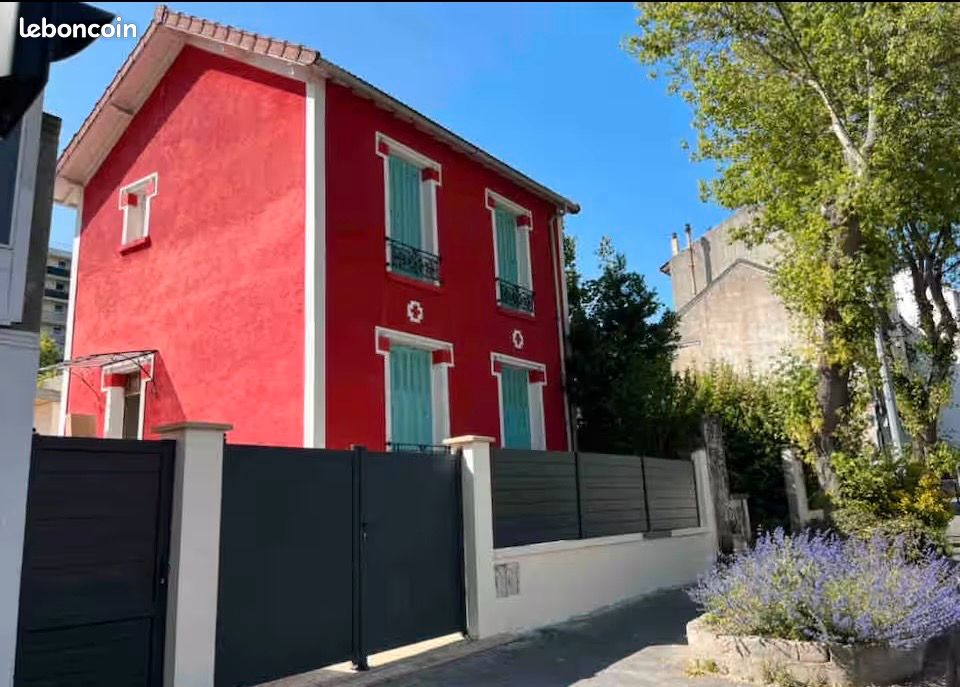 Maison 15 pièces 230 m² · à Bagneux · 230 m² · 7 000 €/mois