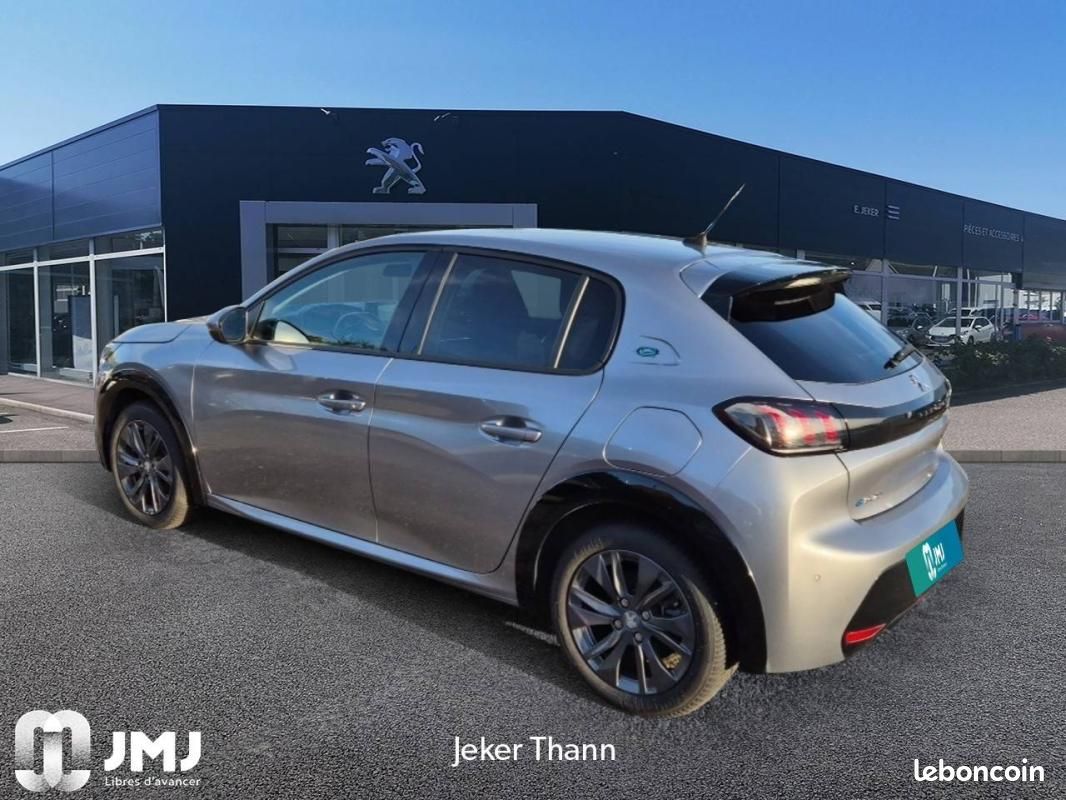 Peugeot 208 BUSINESS ELECTRIQUE 50 kWh 136ch Allure (image 2)