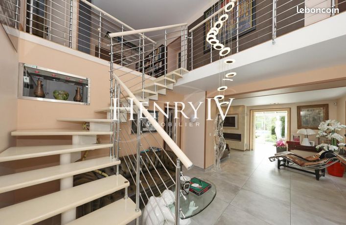 Maison 5 pièces 190 m²
