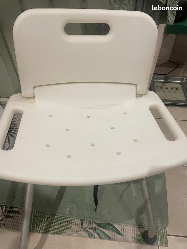 Nue chaise pour la douche (image 1)