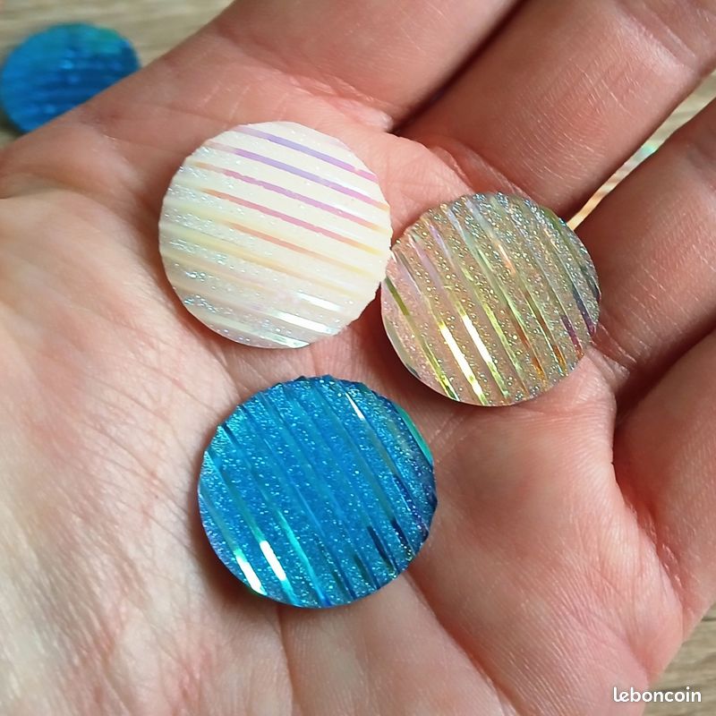 Lot de 15 cabochons rayés en résine de 20 mm de diamètre en relief (image 3)