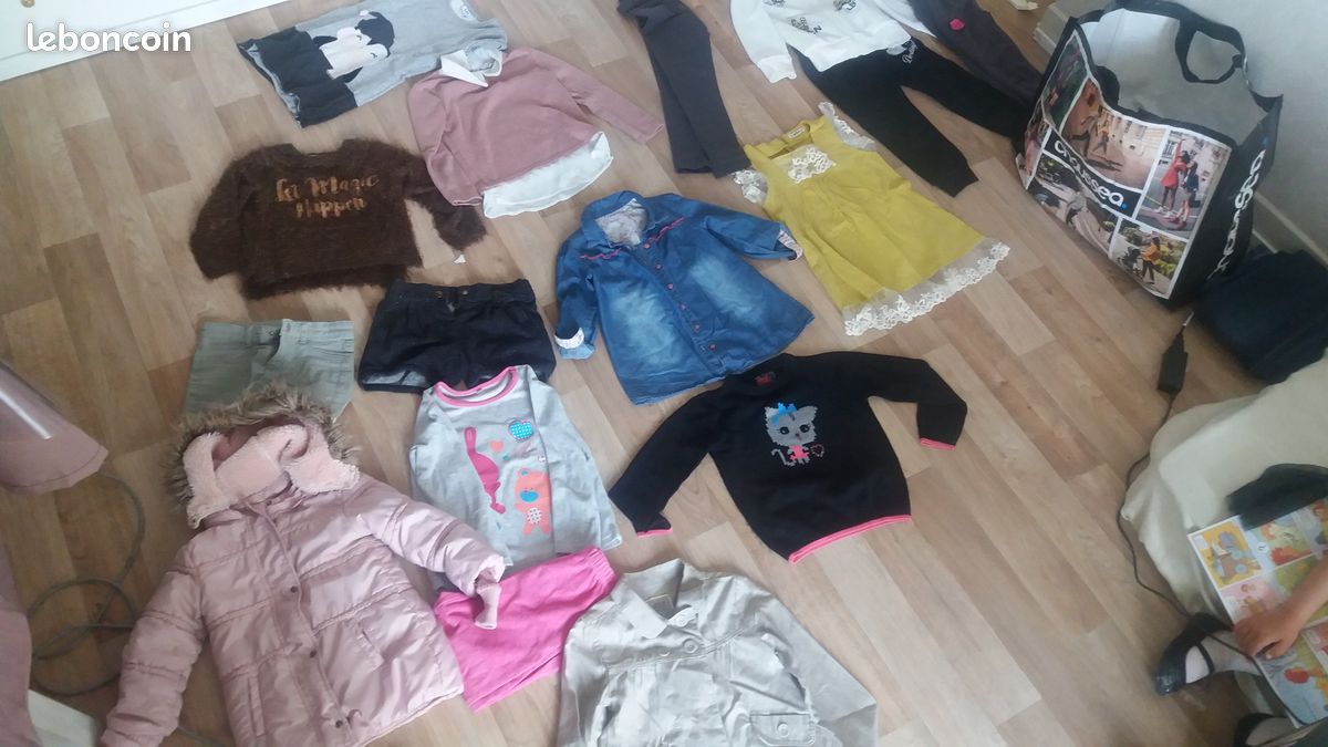 Vetement fille 3-5 ans (image 1)