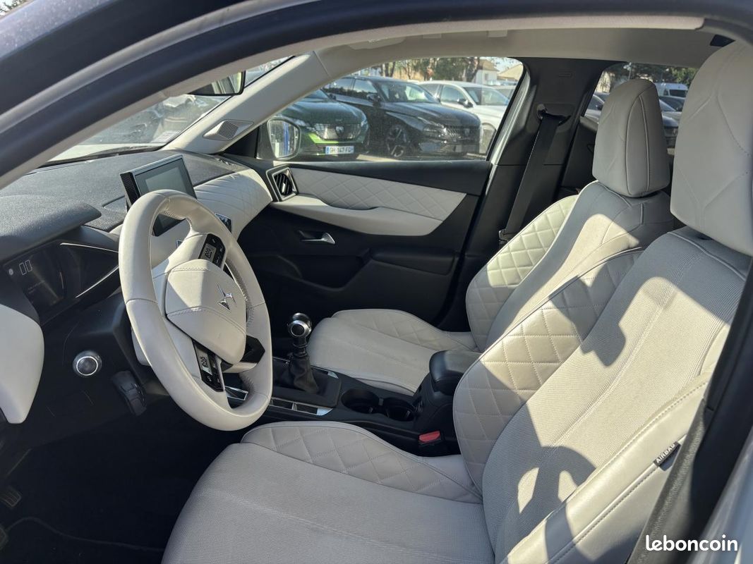 DS DS 3 DS3 Crossback 1.2i PureTech 12V - 100 So Chic (image 10)