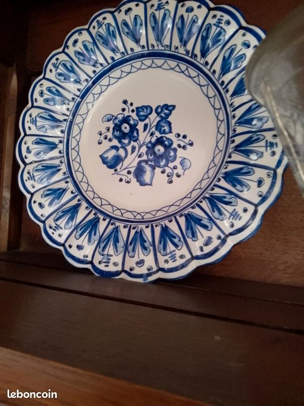 Insert et vaisselle ancienne (image 1)