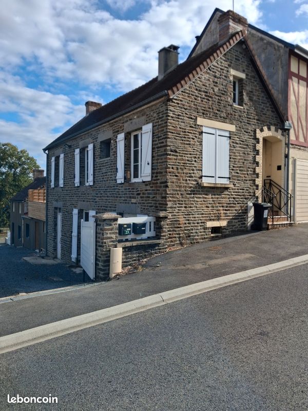 Maison 3 pièces 120 m² · à Pont-d'Ouilly · 120 m² · 130 000 €