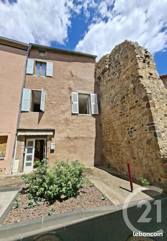 Maison 3 pièces 90 m² · à Brioude · 90 m² · 72 000 €