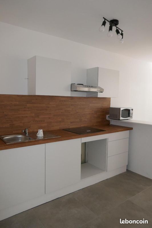 Appartement 2 pièces 54 m² · à Saint-Étienne · 54 m² · 650 €
