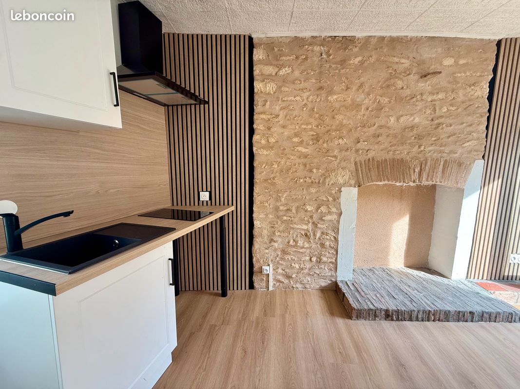 Appartement 1 pièce 23 m² · à Issoudun · 23,3 m² · 350 €/mois