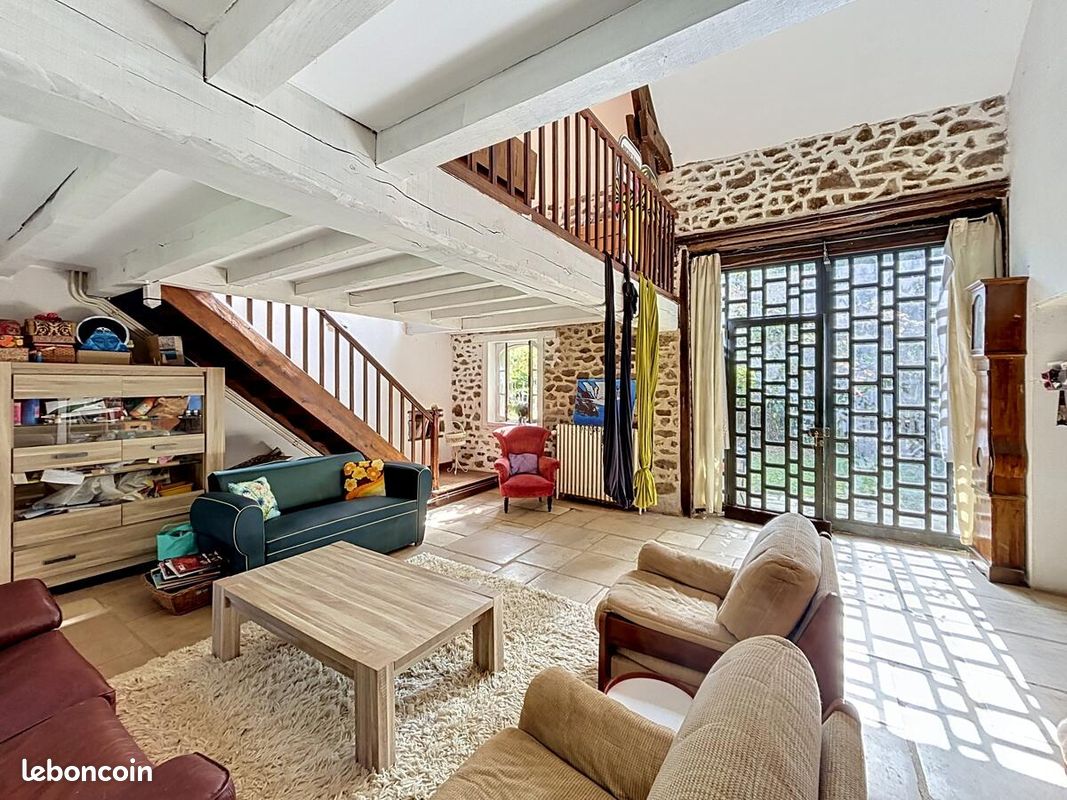 Maison 6 pièces 135 m² · à Arpheuilles-Saint-Priest · 135 m² · 150 000 €