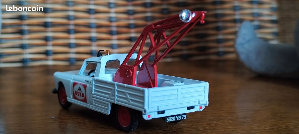 Peugeot 404 Pompier, 1:43, Eligor