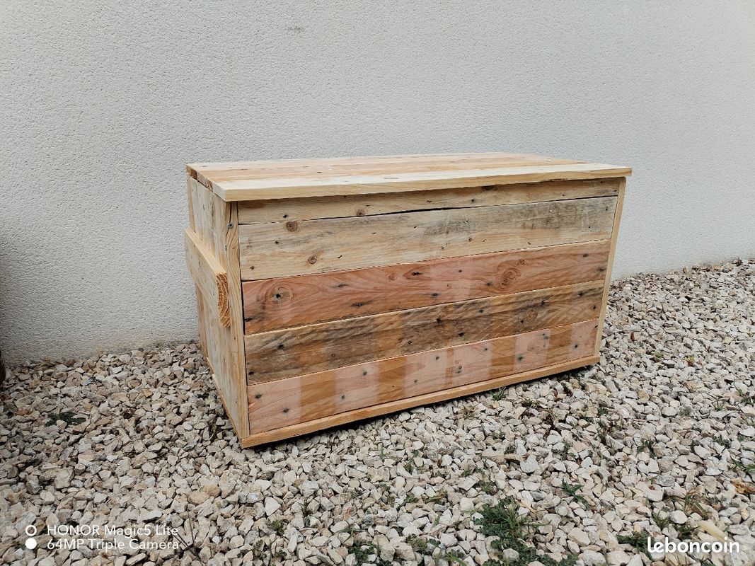 Coffre de rangement (image 1)