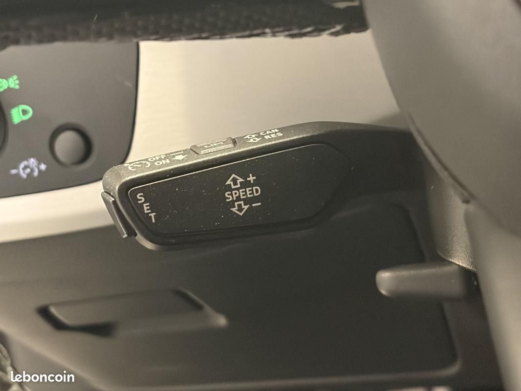 Audi A4 40TDI 204CH - S-LINE (image 15)