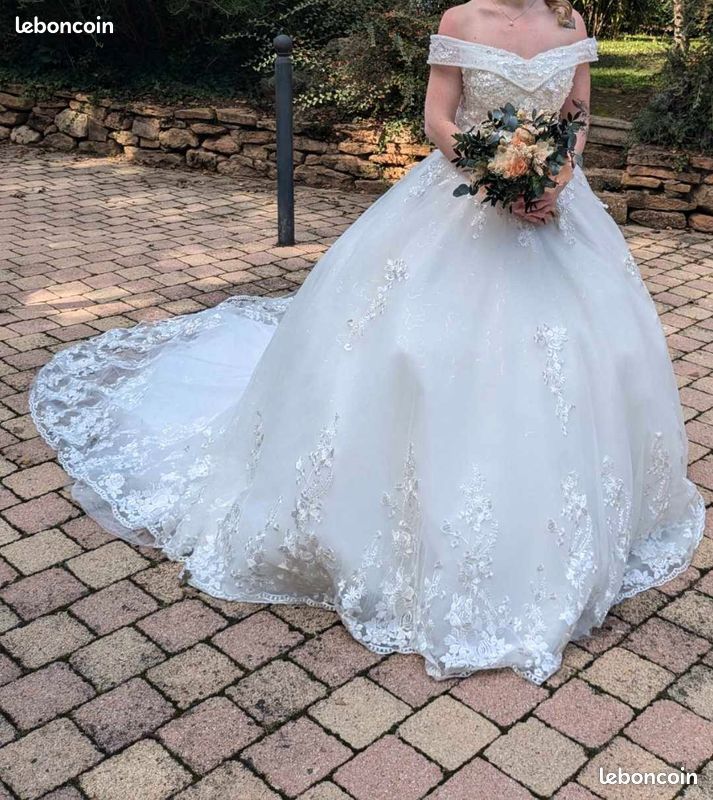Col Bateau Robe De MariÃ©e Strass Et Dentelle Robe De Mariée
