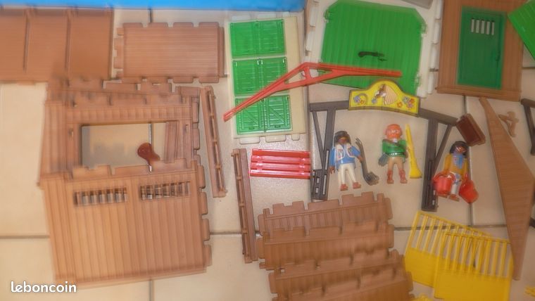 PLAYMOBIL REF : 3775 Ranch De Poneys EUR 20,00 - FR