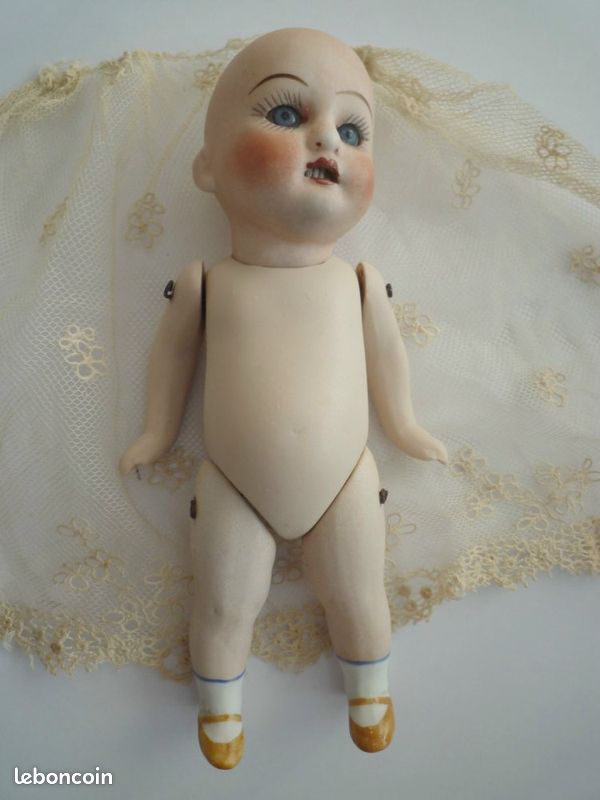 Poupée tête porcelaine (marque « Made in Germany 3/0 »), cor