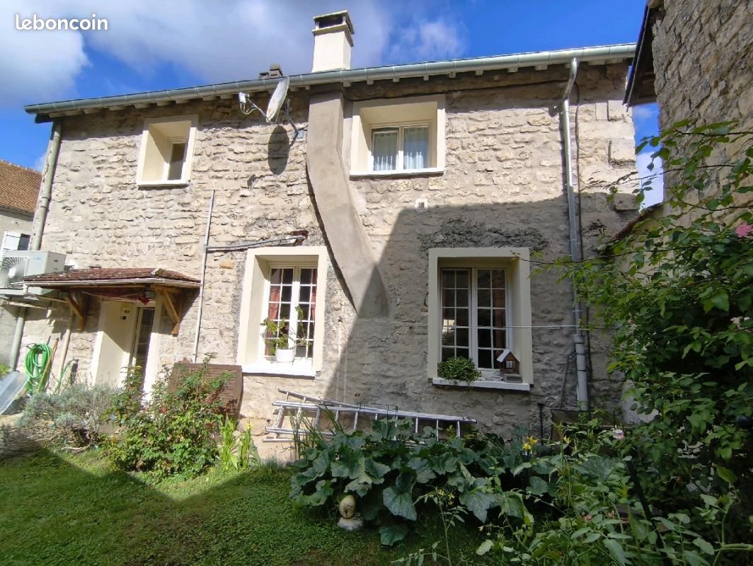 Maison 4 pièces 103 m² · à Nesles-la-Vallée · 103 m² · 294 000 €