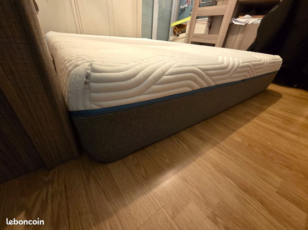 Matelas neuf Tempur Visco 140x190 - Ameublement