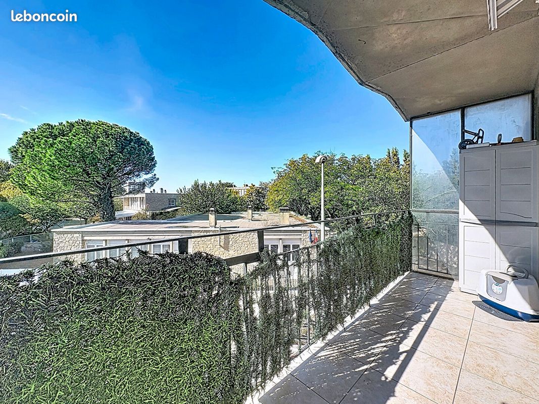 Appartement 5 pièces 108 m² · à Avignon · 108 m² · 108 000 €