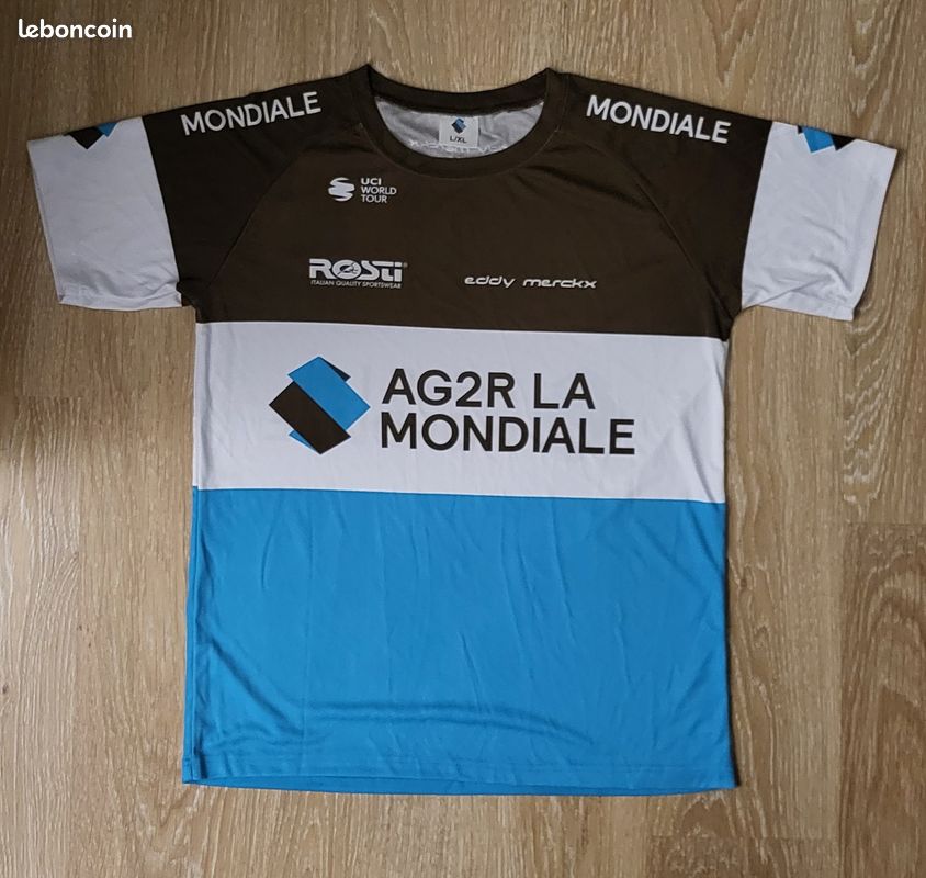 Le nouveau maillot de l'équipe AG2R CITROËN TEAM pour la saison 2021