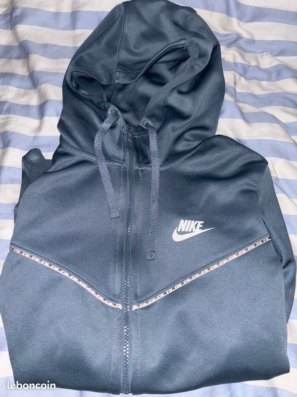 Veste Nike sweater (image 1)
