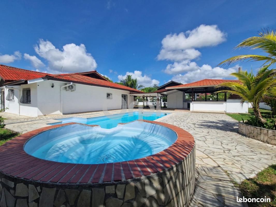 Maison 6 pièces 174 m² · à Matoury · 174 m² · 399 000 €