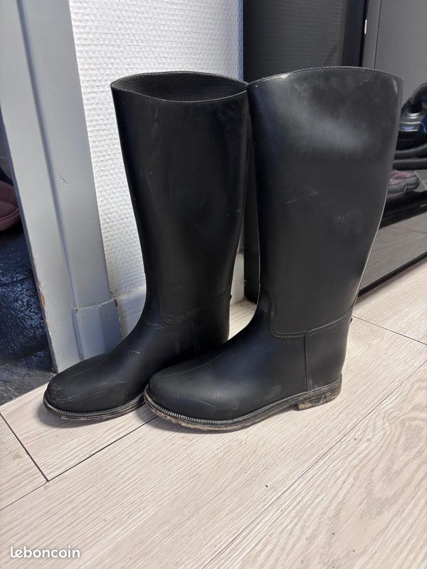 Bottes D'équitation Decathlon, Taille 32, Cuir Noir, Très Bon état (occasion)