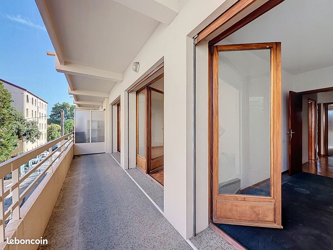 Appartement 5 pièces 107 m² · à Avignon · 107 m² · 119 000 €