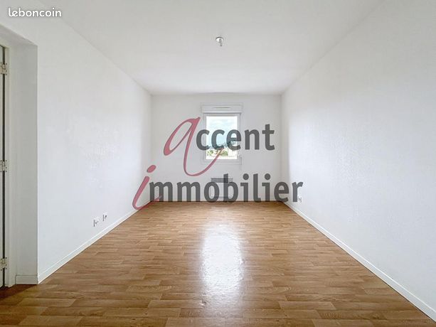 https://img.leboncoin.fr/api/v1/lbcpb1/images/98/09/58/98095869a0fa8ea48743574f68721081d07bb0ae.jpg?rule=ad-image