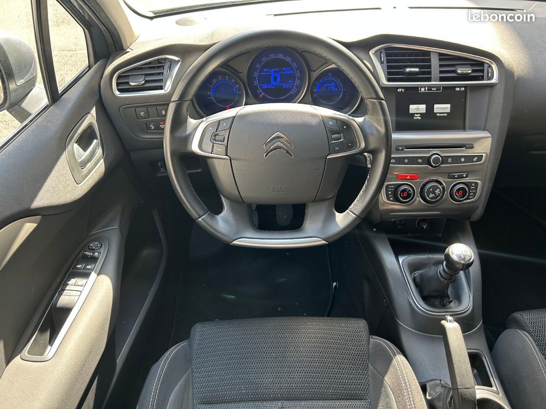 CITROEN C4 C4 PureTech 130 SS BVM6 Shine / Apple Carplay (image 11)