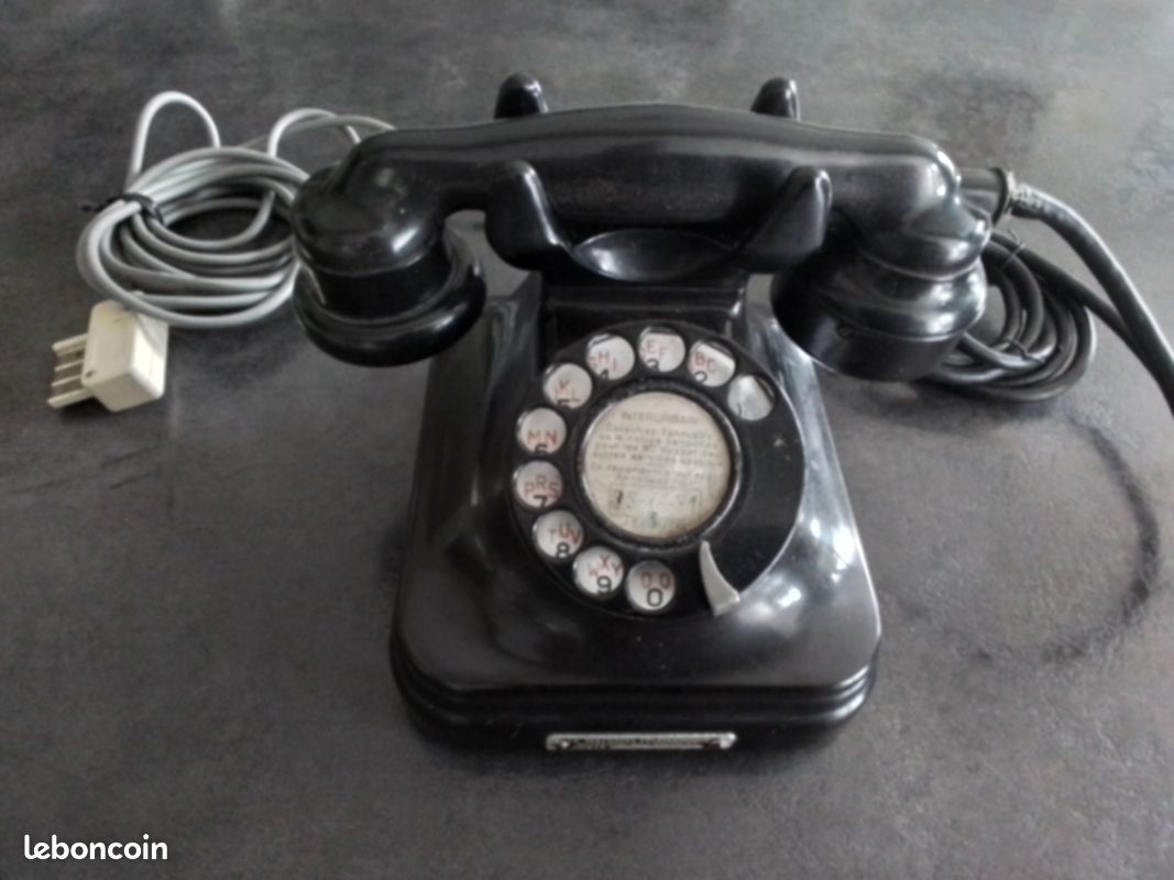 Téléphone ancien (image 1)