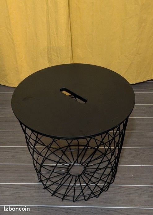 Table d'appoint (image 1)