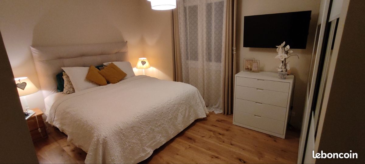 Maison 8 pièces 156 m² · à L'Isle-d'Espagnac · 156 m² · 410 000 €