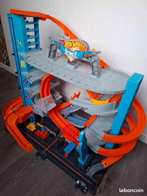 Garage Hotwheels requin (image 2)