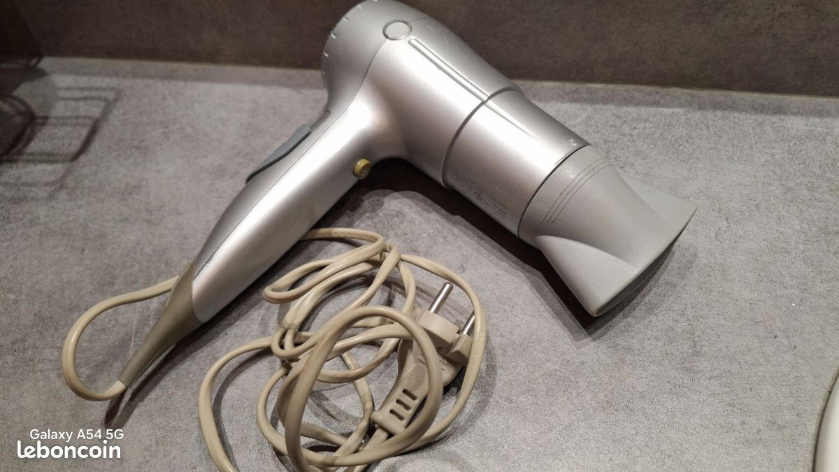 Sèche cheveux ROWENTA hair protect 1700W silver (image 2)