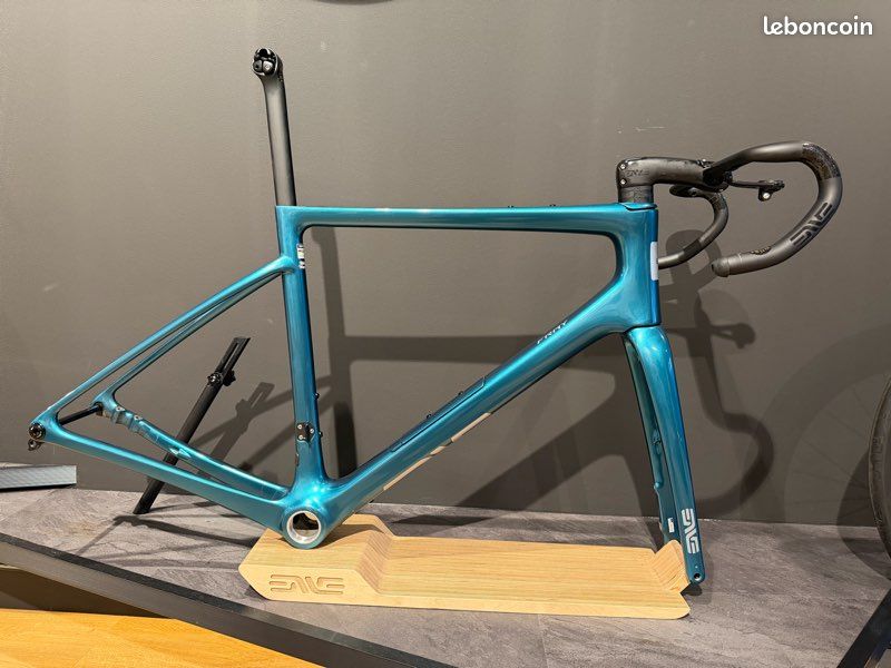 Enve - Fray Kit Cadre (image 1)