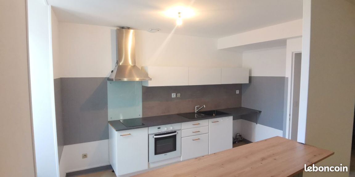 Appartement 2 pièces 54 m² · à Saint-Jean-d'Angély · 54 m² · 530 €/mois