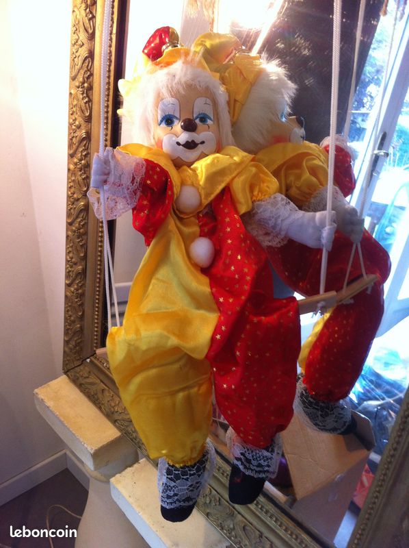 CLOWN EN PORCELAINE en très bon état EUR 10,00 - FR